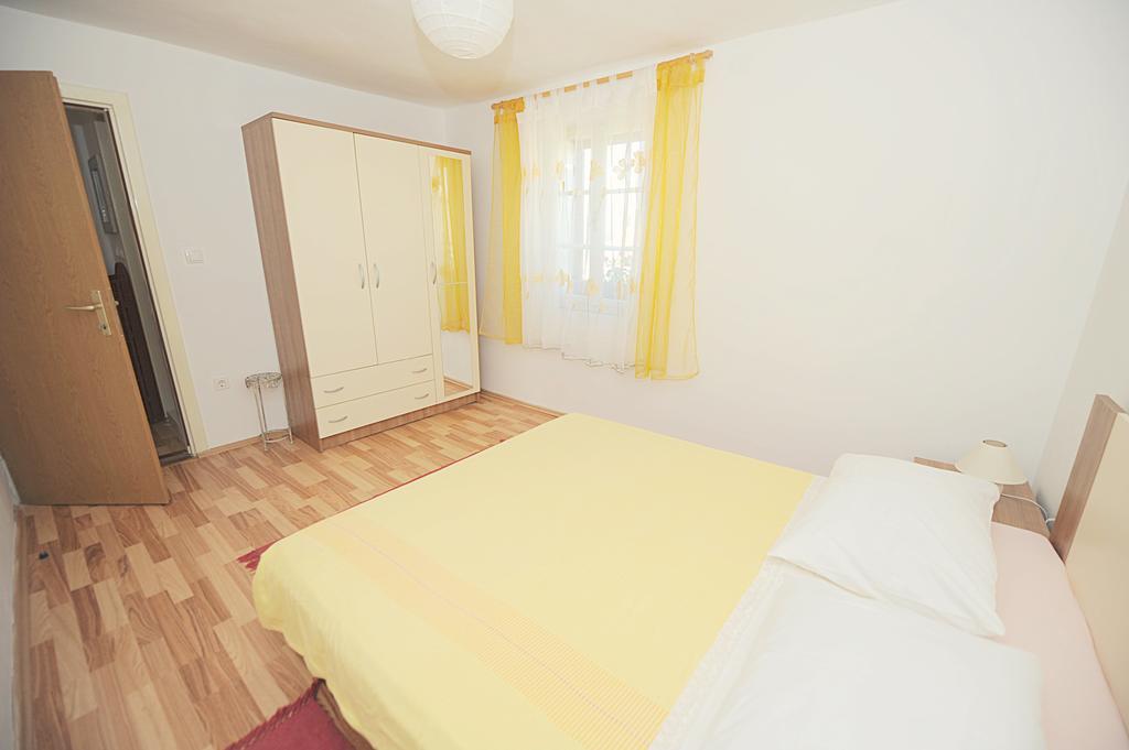 Apartment Karla Jadrtovac Δωμάτιο φωτογραφία