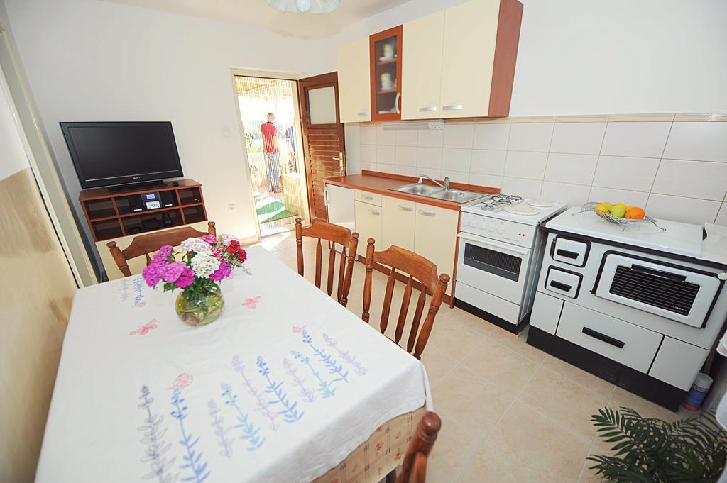 Apartment Karla Jadrtovac Δωμάτιο φωτογραφία