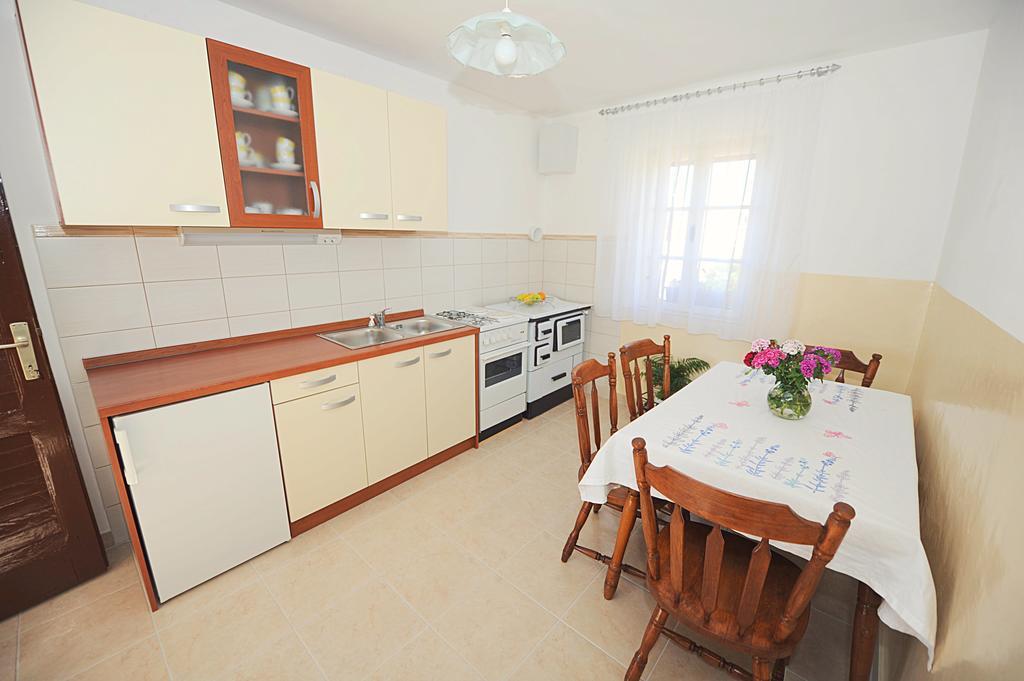 Apartment Karla Jadrtovac Δωμάτιο φωτογραφία